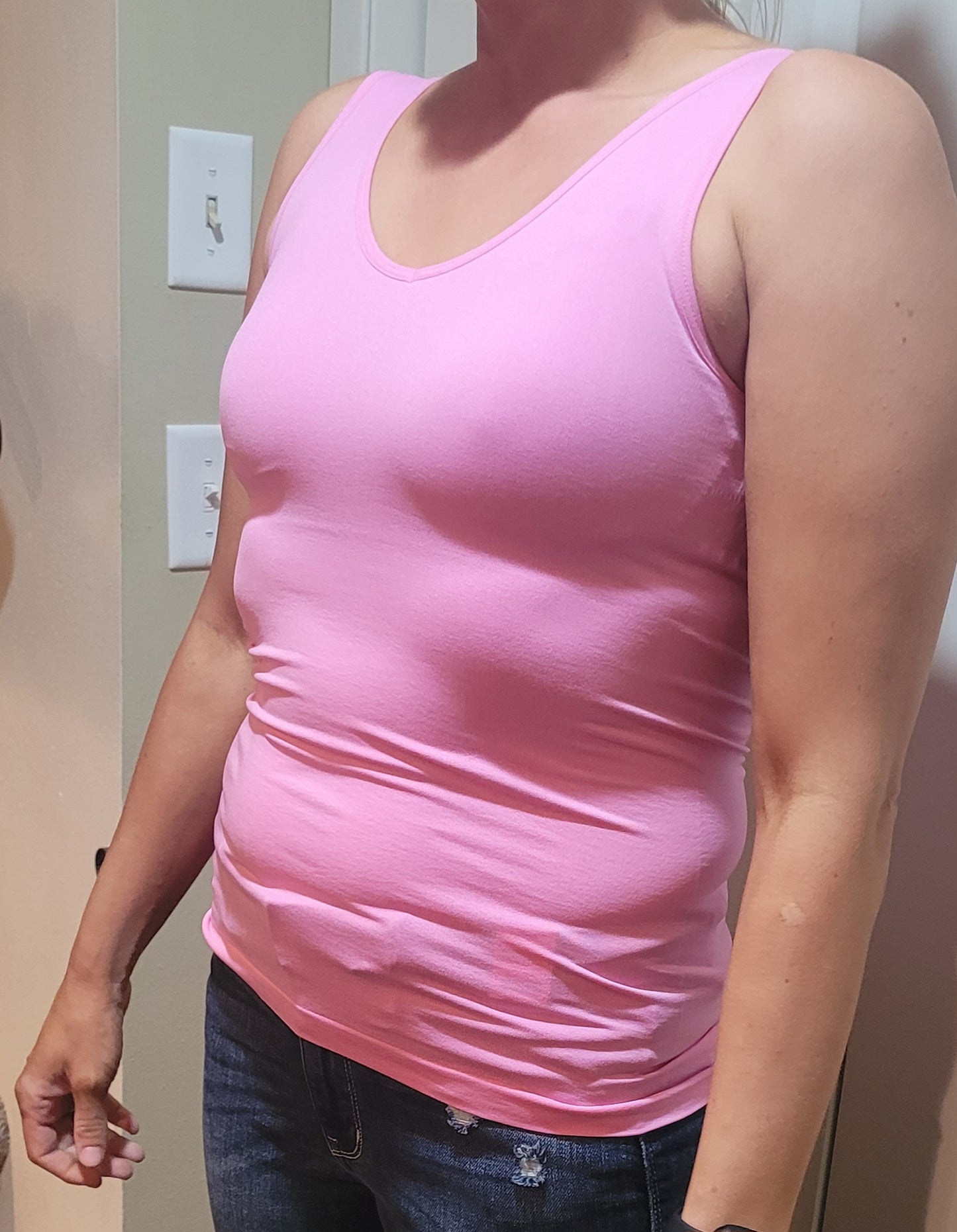 Front & Back 2-Way V-Neck/U-Neck Seamless Tank Candy Pink