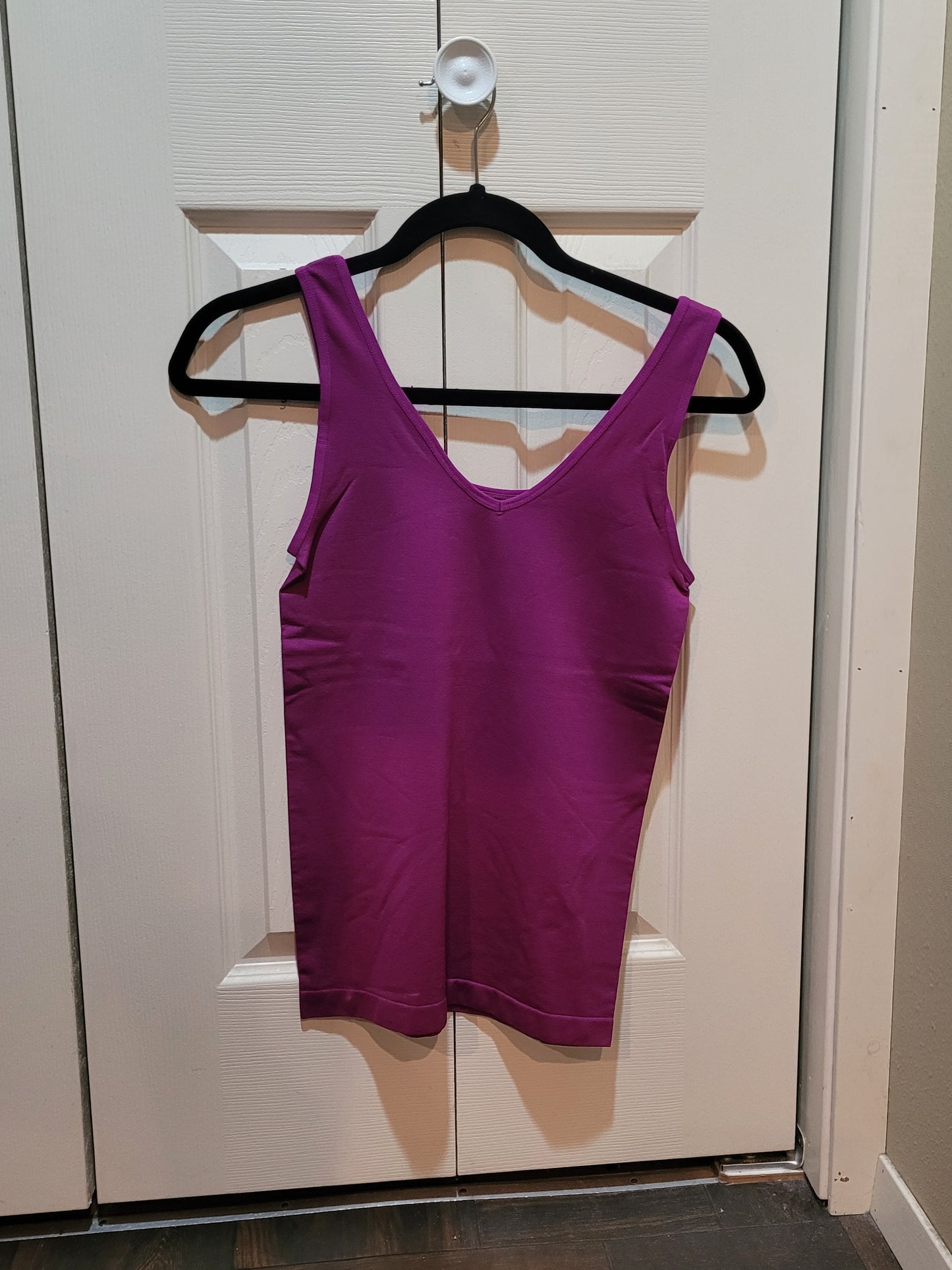 Front & Back 2-Way V-Neck/U-Neck Seamless Tank Lt. Plum