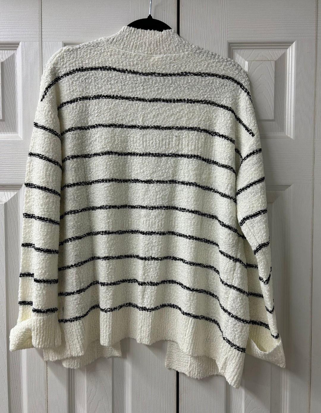 Black/White Cardigan